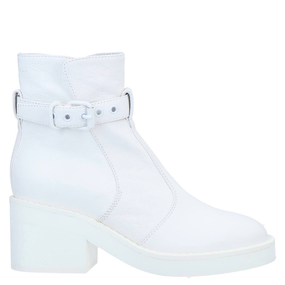 MM6 white booties